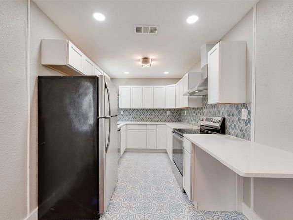 2512  Ryan Avenue , Fort Worth Texas 76110