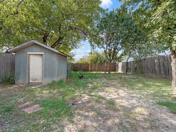 2512  Ryan Avenue , Fort Worth Texas 76110