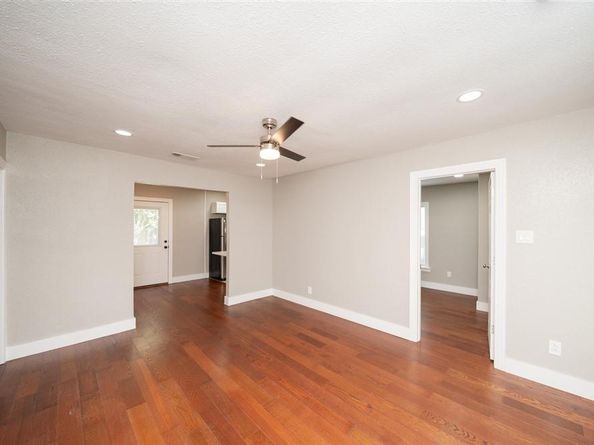 2512  Ryan Avenue , Fort Worth Texas 76110