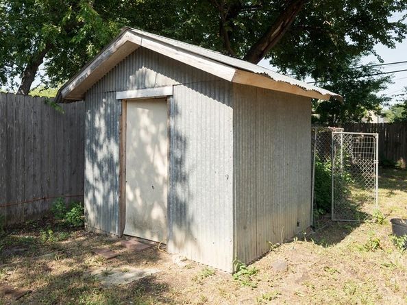 2512  Ryan Avenue , Fort Worth Texas 76110