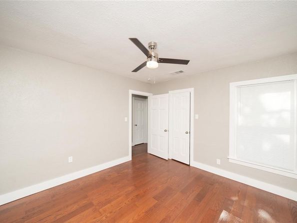 2512  Ryan Avenue , Fort Worth Texas 76110