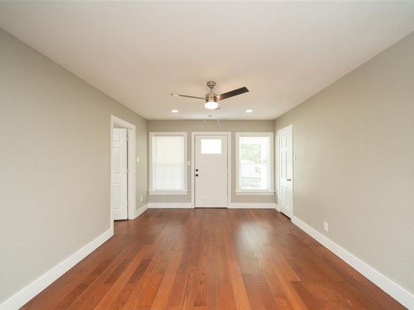 2512  Ryan Avenue , Fort Worth Texas 76110