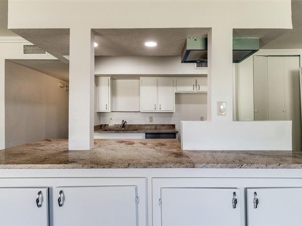 2876  Joanna Drive , Farmers Branch Texas 75234