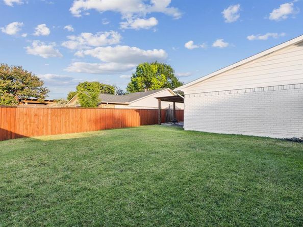 2937  Red Gum Road , Garland Texas 75044