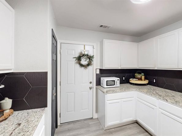 2931  Garapan Drive , Dallas Texas 75224