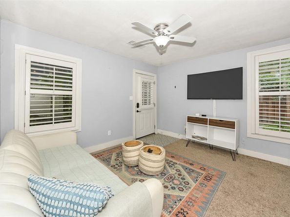 6107  Worth Street , Dallas Texas 75214
