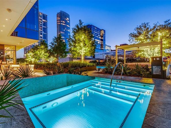 1747  Leonard Street  1402, Dallas Texas 75201