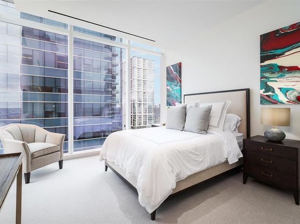 1747  Leonard Street  1402, Dallas Texas 75201