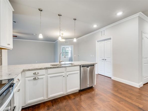 1735  Wittington Place  1207, Farmers Branch Texas 75234