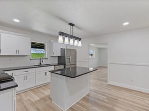 6109  Saint Johns Lane , Fort Worth Texas 76114