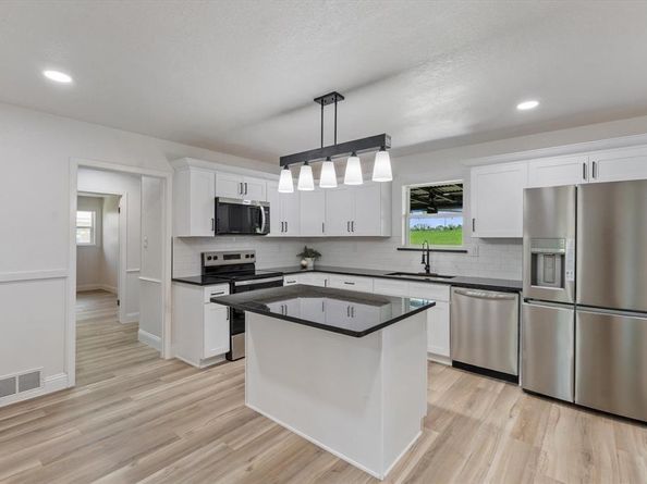 6109  Saint Johns Lane , Fort Worth Texas 76114
