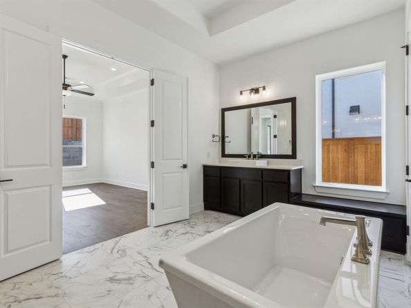 3879  Vase Vine Place , Frisco Texas 75033