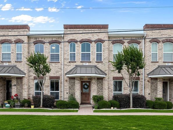 207 S Kealy Avenue , Lewisville Texas 75057