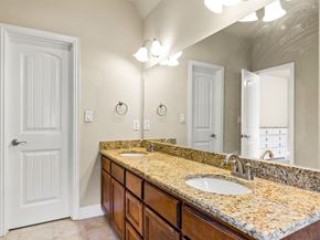 207 S Kealy Avenue , Lewisville Texas 75057