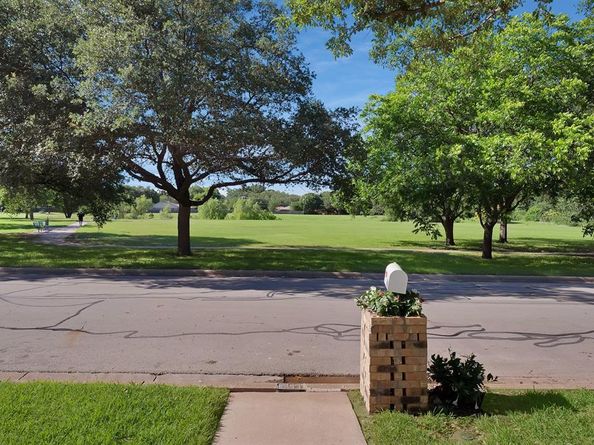 4413  Willow Way Road , Fort Worth Texas 76133