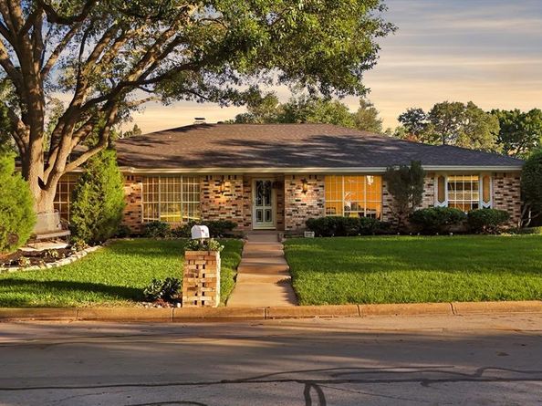 4413  Willow Way Road , Fort Worth Texas 76133