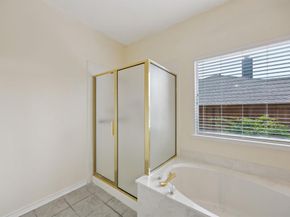 1086  Whispering Glen , Rockwall Texas 75087