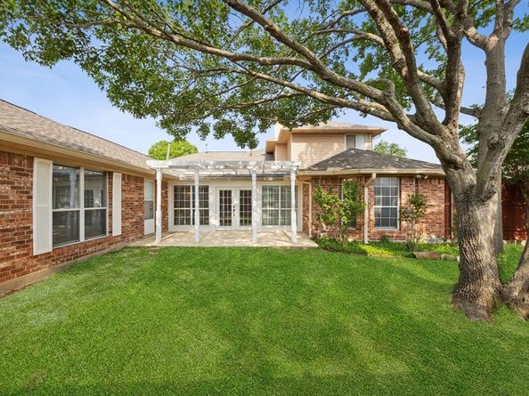 1086  Whispering Glen , Rockwall Texas 75087