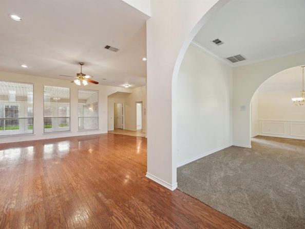 1086  Whispering Glen , Rockwall Texas 75087