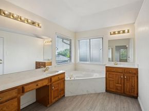1086  Whispering Glen , Rockwall Texas 75087
