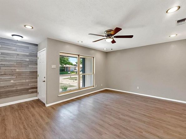 335 S 1st Street , Wylie Texas 75098