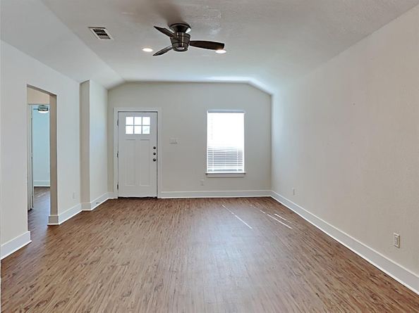 5241  Carol Avenue , Fort Worth Texas 76105