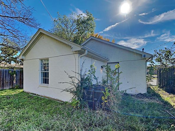 5241  Carol Avenue , Fort Worth Texas 76105