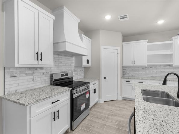4405  Baylor Street , Fort Worth Texas 76119