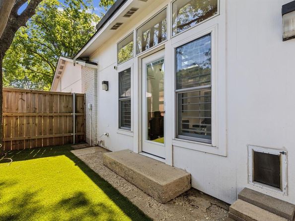 12105  Cox Lane , Dallas Texas 75244