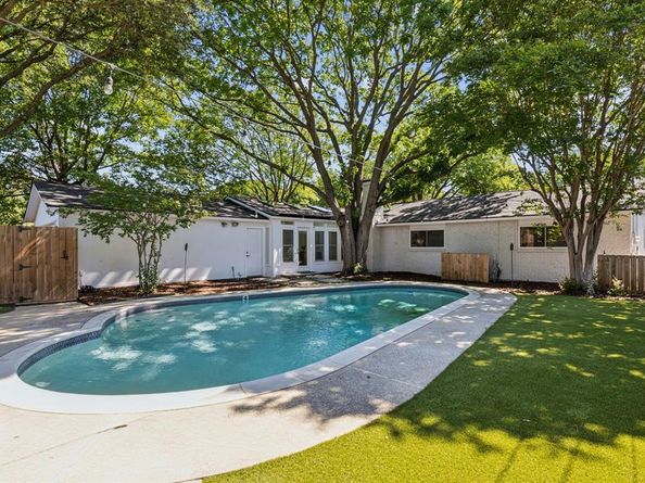 12105  Cox Lane , Dallas Texas 75244