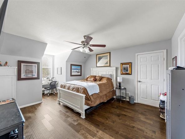 2631  Valley Creek Trail , McKinney Texas 75072