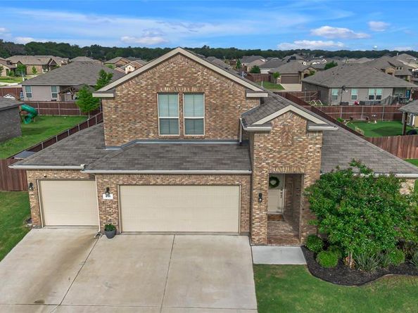 411  Skipper Lane , Azle Texas 76020