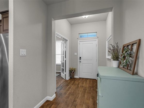 411  Skipper Lane , Azle Texas 76020