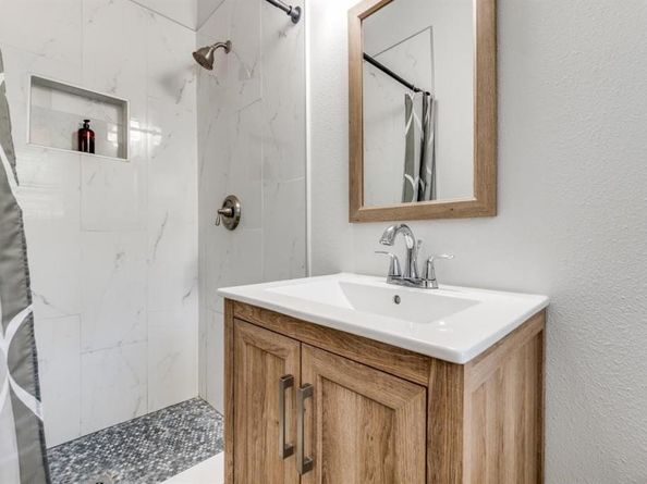 516 E 6TH Street , Dallas Texas 75203