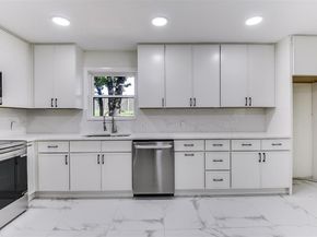 258  Somerset Terrace , Bedford Texas 76022