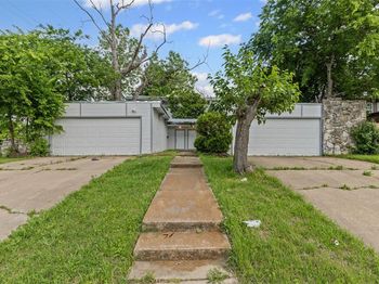 6315  Walraven Circle 