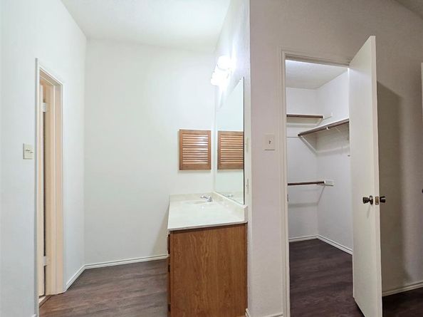 2224  Limestone Lane , Garland Texas 75040