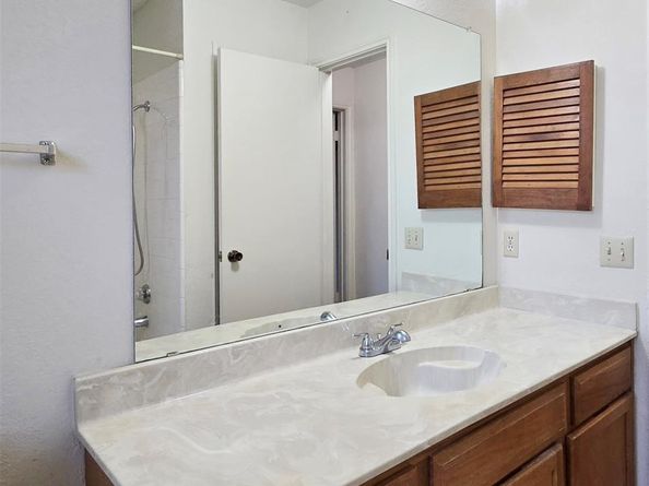 2224  Limestone Lane , Garland Texas 75040