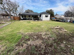 616 W Hammond Street , Lancaster Texas 75146