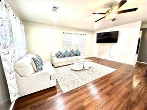 616 W Hammond Street , Lancaster Texas 75146