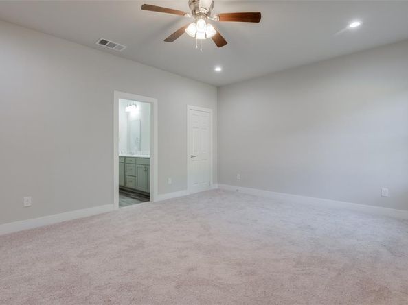 1609  Pine Street , Dallas Texas 75215