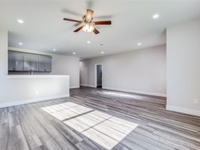 1609  Pine Street , Dallas Texas 75215