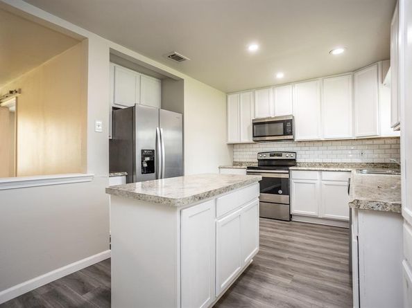 7916  Silverdale Drive , Dallas Texas 75232