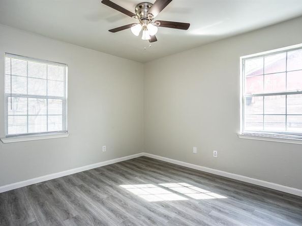 7916  Silverdale Drive , Dallas Texas 75232