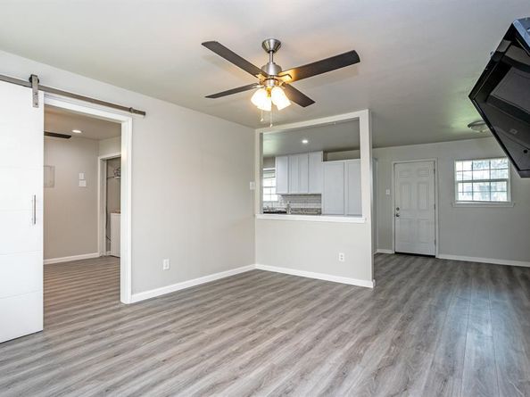 7916  Silverdale Drive , Dallas Texas 75232