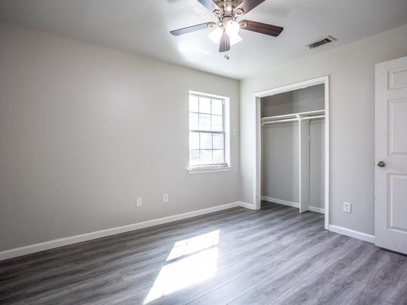 7916  Silverdale Drive , Dallas Texas 75232
