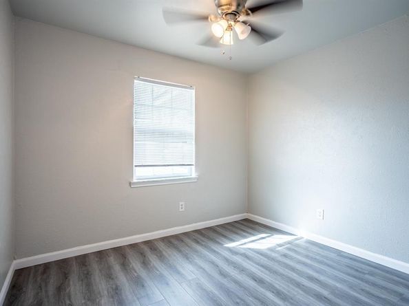 7916  Silverdale Drive , Dallas Texas 75232