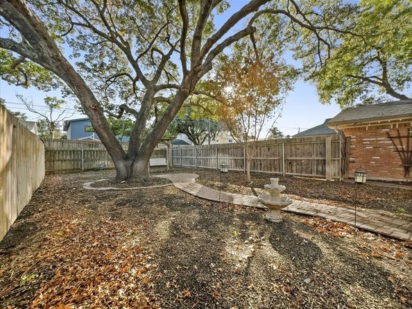 1427  Stagecoach Drive , Richardson Texas 75080