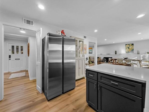 1427  Stagecoach Drive , Richardson Texas 75080