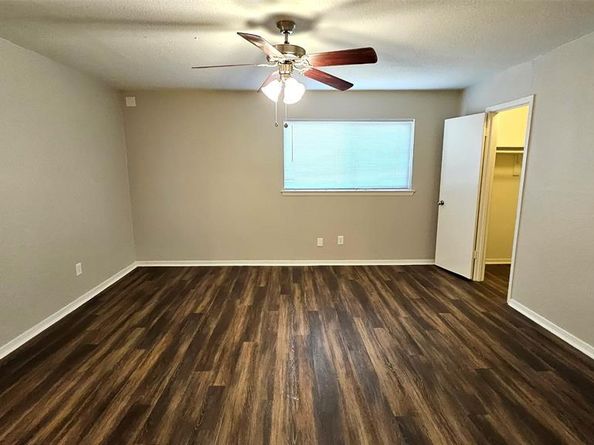 304  Lochness Court , Benbrook Texas 76126